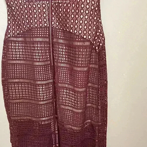 Keepsake‎ Sweet Nothing Burgundy Lace Midi Dress - Picture 11 of 16